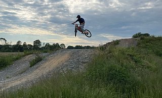 Im Hövelhofer Bike Park geht es für Könner hoch hinaus. - RSG Hövelhof Im Hövelhofer Bike Park geht es für Könner hoch hinaus. - RSG Hövelhof