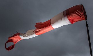 Im Hochstift ist mit Orkanböen von bis zu 120 km/h zu rechnen. - picture alliance / dpa Im Hochstift ist mit Orkanböen von bis zu 120 km/h zu rechnen. - picture alliance / dpa