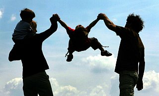 Das Jugendamt Herford übernimmt die Adoptionsvermittlung für die Stadt Bad Oeynhausen. - Verwendung weltweit, usage worldwide Das Jugendamt Herford übernimmt die Adoptionsvermittlung für die Stadt Bad Oeynhausen. - Verwendung weltweit, usage worldwide