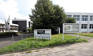 212 Plätze für Flüchtlinge: Das Handwerksbildungszentrum am Kleiberweg wird jetzt Unterkunft. - Wolfgang Rudolf 212 Plätze für Flüchtlinge: Das Handwerksbildungszentrum am Kleiberweg wird jetzt Unterkunft. - Wolfgang Rudolf