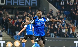 Merveille Biankadi brachte Arminia Bielefeld gegen 1860 München mit 1:0 in Front. - Andreas Zobe Merveille Biankadi brachte Arminia Bielefeld gegen 1860 München mit 1:0 in Front. - Andreas Zobe
