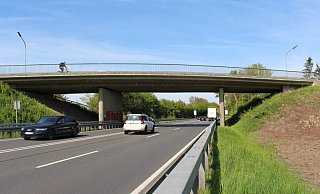 Die Brücke über die B1 wird komplett erneuert. (Archivbild) - Pauline Maus (Archivbild) Die Brücke über die B1 wird komplett erneuert. (Archivbild) - Pauline Maus (Archivbild)