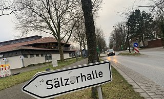 In der Sälzerhalle sollen in dieser Woche täglich bis zu 1.100 Menschen geimpft werden, verspricht der Kreis Paderborn. - Jens Reddeker In der Sälzerhalle sollen in dieser Woche täglich bis zu 1.100 Menschen geimpft werden, verspricht der Kreis Paderborn. - Jens Reddeker