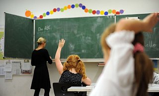Die Entwicklung der Schülerzahlen ist immer wieder eine spannende Angelegenheit. Dieses Jahr wechseln 450 Viertklässler von einer Bad Oeynhausener Grundschule an die weiterführende Schule. - Verwendung weltweit Die Entwicklung der Schülerzahlen ist immer wieder eine spannende Angelegenheit. Dieses Jahr wechseln 450 Viertklässler von einer Bad Oeynhausener Grundschule an die weiterführende Schule. - Verwendung weltweit