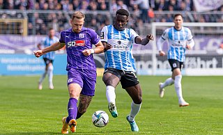 Merveille Biankadi (r.) wird Arminia Bielefeld verstärken. Er könnte eine Phase einläuten, in der den DSC nach dem ersten Schwung an Talenten auch arrivierte Profis verstärken. - IMAGO/Eibner Merveille Biankadi (r.) wird Arminia Bielefeld verstärken. Er könnte eine Phase einläuten, in der den DSC nach dem ersten Schwung an Talenten auch arrivierte Profis verstärken. - IMAGO/Eibner