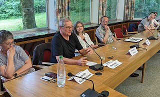 Musikschulleiter Martin Obermeier ging im Ausschuss nicht nur auf die Finanzen ein, sondern gab einen umfassenden Überblick über die zahlreichen Aktivitäten von Pro Musica. - Volker Knickmeyer Musikschulleiter Martin Obermeier ging im Ausschuss nicht nur auf die Finanzen ein, sondern gab einen umfassenden Überblick über die zahlreichen Aktivitäten von Pro Musica. - Volker Knickmeyer