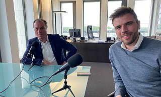 Clemens und Maximilian Tönnies geben private Einblicke in ihre Familiengeschichte. Darüber plaudern sie in einem Podcast. - Tönnies Clemens und Maximilian Tönnies geben private Einblicke in ihre Familiengeschichte. Darüber plaudern sie in einem Podcast. - Tönnies