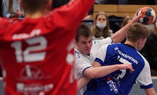 Frederik Steppeler wird sich mit seinen Jöllenbeckern heute gegen Loxten wieder durchbeißen müssen. Foto: Peter Unger - Peter Unger Frederik Steppeler wird sich mit seinen Jöllenbeckern heute gegen Loxten wieder durchbeißen müssen. Foto: Peter Unger - Peter Unger