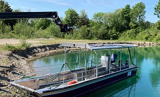 Macht sich gut im Wasser: Die Personenfähre für Höxter. - Bernd Eikenberg Macht sich gut im Wasser: Die Personenfähre für Höxter. - Bernd Eikenberg