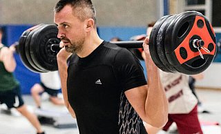 BTW-Geschäftsführer Maxim Wasiljew beim Langhanteltraining. Der Verein verzeichnet 2023 einen Rekordzuwachs. - Thorsten Mailänder BTW-Geschäftsführer Maxim Wasiljew beim Langhanteltraining. Der Verein verzeichnet 2023 einen Rekordzuwachs. - Thorsten Mailänder