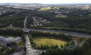 Die Autobahnauffahrt der A30 zwischen Bünde und Hiddenhausen. - Gerald Dunkel Die Autobahnauffahrt der A30 zwischen Bünde und Hiddenhausen. - Gerald Dunkel