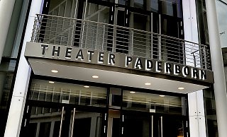 Das Theater Paderborn schränkt den Spielbetrieb in der Energiekrise nicht ein, doch im Zuschauersaal steigt die Temperatur nicht über 19 Grad. - Reinhard Rohlf Das Theater Paderborn schränkt den Spielbetrieb in der Energiekrise nicht ein, doch im Zuschauersaal steigt die Temperatur nicht über 19 Grad. - Reinhard Rohlf