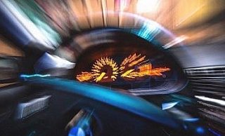Zunehmend rasen vor allem junge Männer mit ihren Fahrzeugen durch Herford. Das ist jedenfalls die Einschätzung der Verkehrspolitiker. - Pixabay Zunehmend rasen vor allem junge Männer mit ihren Fahrzeugen durch Herford. Das ist jedenfalls die Einschätzung der Verkehrspolitiker. - Pixabay