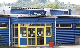 Das Hallenbad in Altenbeken stammt von 1972 und ist aus energetischer Sicht dringend zu erneuern. - Uwe Müller Das Hallenbad in Altenbeken stammt von 1972 und ist aus energetischer Sicht dringend zu erneuern. - Uwe Müller