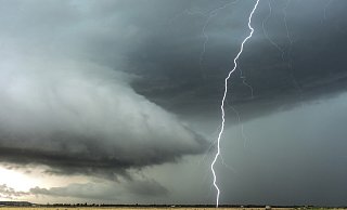 Schauer, teilweise Starkregen und Gewitter erwarten uns am Wochenende in OWL. - Pixabay Schauer, teilweise Starkregen und Gewitter erwarten uns am Wochenende in OWL. - Pixabay