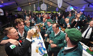 Die Stimmung beim Festkommers zum 531. Lübbecker Bürgerschützenfest war bestens. - Joern Spreen-Ledebur Die Stimmung beim Festkommers zum 531. Lübbecker Bürgerschützenfest war bestens. - Joern Spreen-Ledebur