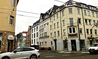 Tatort Hermannstraße: In seiner Parterre-Wohnung wurde 1985 der Bielefelder Horst T. erschlagen. - Jens Reichenbach Tatort Hermannstraße: In seiner Parterre-Wohnung wurde 1985 der Bielefelder Horst T. erschlagen. - Jens Reichenbach