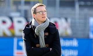 Michael Mutzel ist ein heißer Kandidat auf den Sportgeschäftsführer-Posten bei Arminia Bielefeld. Laut Hamburger Medien muss aber noch ein Detail geklärt werden. - IMAGO/foto2press Michael Mutzel ist ein heißer Kandidat auf den Sportgeschäftsführer-Posten bei Arminia Bielefeld. Laut Hamburger Medien muss aber noch ein Detail geklärt werden. - IMAGO/foto2press