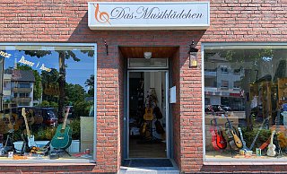 Das Musiklädchen in der Nordbahnstraße 4 in Löhne-Gohfeld schließt Ende Juni. Es gibt Rabatte. - Copyright 2023 Wencke Meckenstock . All rights reserved. Das Musiklädchen in der Nordbahnstraße 4 in Löhne-Gohfeld schließt Ende Juni. Es gibt Rabatte. - Copyright 2023 Wencke Meckenstock . All rights reserved.