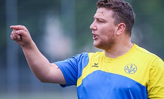 Trainer Bastian Metzdorf ist nicht mehr Coach der Heeper Fußballer. Foto: Sarah Jonek - Sarah Jonek Fotografie Trainer Bastian Metzdorf ist nicht mehr Coach der Heeper Fußballer. Foto: Sarah Jonek - Sarah Jonek Fotografie