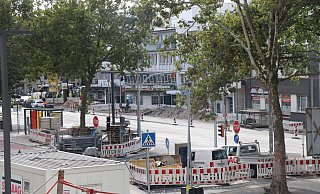 Die Bauarbeiten an der Friedrichstraße gehen in die nächste Phase. Das gesamte Projekt soll bis Ende November abgeschlossen werden. - Mareike Gröneweg Die Bauarbeiten an der Friedrichstraße gehen in die nächste Phase. Das gesamte Projekt soll bis Ende November abgeschlossen werden. - Mareike Gröneweg