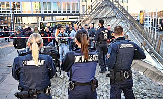 Polizeieinsätze an der Tüte, dem Stadtbahnzugang am Hauptbahnhof, wird es künftig mit größerer Regelmäßigkeit geben. - Barbara Franke Polizeieinsätze an der Tüte, dem Stadtbahnzugang am Hauptbahnhof, wird es künftig mit größerer Regelmäßigkeit geben. - Barbara Franke