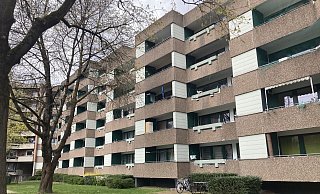 Der sogenannte Lindwurm von der Rückseite: Nach Altro Mondo und Belvona hat die MVGM Property Management Deutschland die Verwaltung der 72-Wohnungen übernommen. - Jobst Lüdeking Der sogenannte Lindwurm von der Rückseite: Nach Altro Mondo und Belvona hat die MVGM Property Management Deutschland die Verwaltung der 72-Wohnungen übernommen. - Jobst Lüdeking