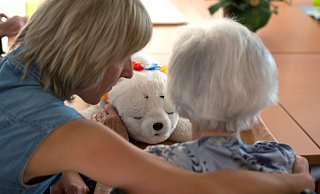 An Gesundheitsentscheidungen müssen qua Gesetz auch betreute Menschen angemessen beteiligt werden. - picture alliance/dpa An Gesundheitsentscheidungen müssen qua Gesetz auch betreute Menschen angemessen beteiligt werden. - picture alliance/dpa