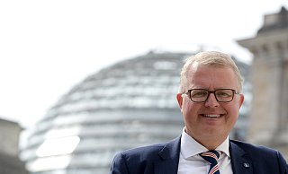 Der Bundestagsabgeordnete Frank Schäffler ist auch Kreisvorsitzender der Liberalen in Minden-Lübbecke. - studio kohlmeier Der Bundestagsabgeordnete Frank Schäffler ist auch Kreisvorsitzender der Liberalen in Minden-Lübbecke. - studio kohlmeier