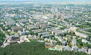 Mielec liegt im Südosten von Polen und ist rund 150 Kilometer von der ukrainischen Grenze entfernt. Die Stadt hat 61.000 Einwohner. - Stadt Mielec Mielec liegt im Südosten von Polen und ist rund 150 Kilometer von der ukrainischen Grenze entfernt. Die Stadt hat 61.000 Einwohner. - Stadt Mielec