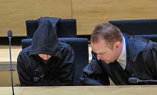 Vor Gericht: Das Bielefelder Paar soll im November ein Neugeborenes getötet haben. - Andreas Zobe Vor Gericht: Das Bielefelder Paar soll im November ein Neugeborenes getötet haben. - Andreas Zobe