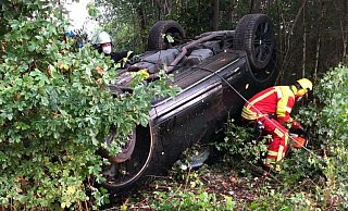 Der Porsche nahm erheblichen Schaden. - Polizei Minden-Lübbecke Der Porsche nahm erheblichen Schaden. - Polizei Minden-Lübbecke