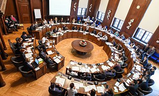 Einzelne im Stadtrat haben ein Dilemma verursacht: Die Zusammensetzung der Ausschüsse spiegeln nicht mehr die Mehrheitsverhältnisse wider. - Christian Weische Einzelne im Stadtrat haben ein Dilemma verursacht: Die Zusammensetzung der Ausschüsse spiegeln nicht mehr die Mehrheitsverhältnisse wider. - Christian Weische