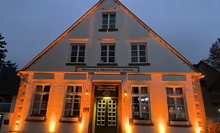 Kneipenkultur lebt wieder auf „Jeden zweiten Freitag“, hat sich Grohe für den Anfang vorgenommen. - Burkhard Hoeltzenbein Kneipenkultur lebt wieder auf „Jeden zweiten Freitag“, hat sich Grohe für den Anfang vorgenommen. - Burkhard Hoeltzenbein