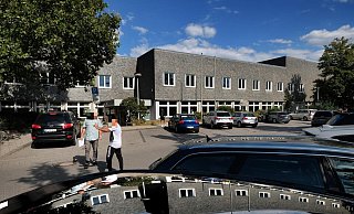 Die Post kommt weg. Stattdessen soll das gesamt Bahnhofsumfeld neu gestaltet werden. Ein Millionenprojekt. Foto: Andreas Frücht - Andreas Frücht Die Post kommt weg. Stattdessen soll das gesamt Bahnhofsumfeld neu gestaltet werden. Ein Millionenprojekt. Foto: Andreas Frücht - Andreas Frücht