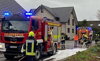 Die Feuerwehr hat in Borgholzhausen am Montagmorgen einen Brand gelöscht. - Matthias Foede Die Feuerwehr hat in Borgholzhausen am Montagmorgen einen Brand gelöscht. - Matthias Foede