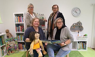 Mareike Korsikowski (v.l.), Martina Pollmeier-Hofmann, Barbara Nolte und Anja Jäkel setzen sich für eine Fortführung der Sprachkitas ein - mit Erfolg. - Janina Pietruschka Mareike Korsikowski (v.l.), Martina Pollmeier-Hofmann, Barbara Nolte und Anja Jäkel setzen sich für eine Fortführung der Sprachkitas ein - mit Erfolg. - Janina Pietruschka
