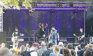 Auf dem ersten Kuppelfest stand auch die Band Rødel auf der Bühne und sorgte für ordentlich Sound. Foto: Raphael Bopp - Raphael Bopp Auf dem ersten Kuppelfest stand auch die Band Rødel auf der Bühne und sorgte für ordentlich Sound. Foto: Raphael Bopp - Raphael Bopp