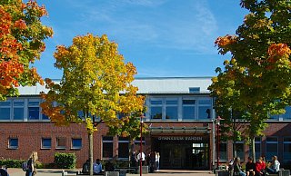 Das Rahdener Gymnasium braucht für die Rückkehr zum neuen G9 zusätzlichen Raum. - Archiv Gymnasium Rahden Das Rahdener Gymnasium braucht für die Rückkehr zum neuen G9 zusätzlichen Raum. - Archiv Gymnasium Rahden