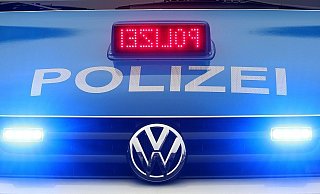 Die Bundespolizei ist an die Gleise ausgerückt. - Jens Reichenbach (Archiv/Symbolbild) Die Bundespolizei ist an die Gleise ausgerückt. - Jens Reichenbach (Archiv/Symbolbild)