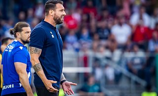 Arminia-Trainer Mitch Kniat machte mit seinen taktischen und personellen Veränderungen gegen Hannover 96 alles richtig. - Sarah Jonek Fotografie Arminia-Trainer Mitch Kniat machte mit seinen taktischen und personellen Veränderungen gegen Hannover 96 alles richtig. - Sarah Jonek Fotografie