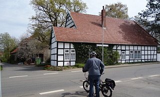 Die Fahrradroute „Lübbecker Landweg“ führt unter anderem durch Blasheim. - Erika Müller Die Fahrradroute „Lübbecker Landweg“ führt unter anderem durch Blasheim. - Erika Müller