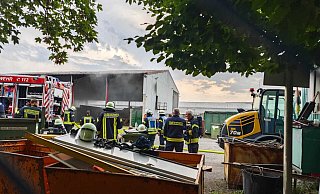 In Beverungen ist in einem Entsorgungsbetrieb ein Brand ausgebrochen. - Svenja Ludwig In Beverungen ist in einem Entsorgungsbetrieb ein Brand ausgebrochen. - Svenja Ludwig