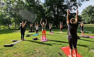 In Löhne gibt es die Reihe „Sport im Park“ in diesem Sommer zum ersten Mal. - KSB Gütersloh/ Margret Eberl In Löhne gibt es die Reihe „Sport im Park“ in diesem Sommer zum ersten Mal. - KSB Gütersloh/ Margret Eberl