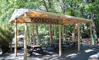 Aktuell finden die Schulstunden der Zooschule "Open Air" statt. - Shannon-Lee Bendig Aktuell finden die Schulstunden der Zooschule "Open Air" statt. - Shannon-Lee Bendig