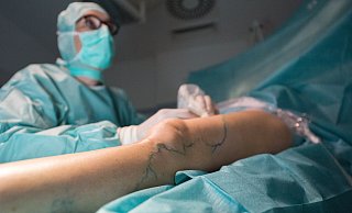 Bei etlichen Fachkliniken herrscht große Verunsicherung. - picture alliance / dpa Themendienst Bei etlichen Fachkliniken herrscht große Verunsicherung. - picture alliance / dpa Themendienst