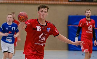 Sennes Marlon Wienböker traf gegen die Drittvertretung des TuS 97 beim 27:22-Sieg gleich zehn Mal. - Foto: Andreas Zobe/NW Sennes Marlon Wienböker traf gegen die Drittvertretung des TuS 97 beim 27:22-Sieg gleich zehn Mal. - Foto: Andreas Zobe/NW