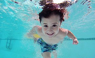 Das Schulschwimmen in der Gemeinde Hiddenhausen geht weiter. Rund 45.000 Euro sollen die Grundschulen in der Gemeinde erhalten. - Symbolbild Pixabay Das Schulschwimmen in der Gemeinde Hiddenhausen geht weiter. Rund 45.000 Euro sollen die Grundschulen in der Gemeinde erhalten. - Symbolbild Pixabay