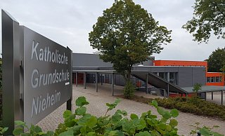 Die erst vor kurzem neugebaute Grundschule in Nieheim erhält keine Luftfilter. - David Schellenberg Die erst vor kurzem neugebaute Grundschule in Nieheim erhält keine Luftfilter. - David Schellenberg