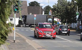 Auch nach der Eröffnung der Nordmgehung herrscht auf der Werster Straße dichter Verkehr. - Jörg Stuke Auch nach der Eröffnung der Nordmgehung herrscht auf der Werster Straße dichter Verkehr. - Jörg Stuke